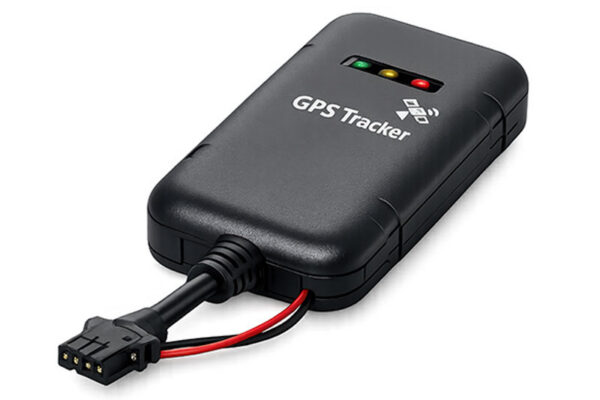 A black rectangular GPS tracker, with a connected cable and three indicator lights: green, yellow, and red.