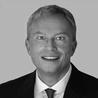 Dr. Manfred Boudreaux-Dehmer